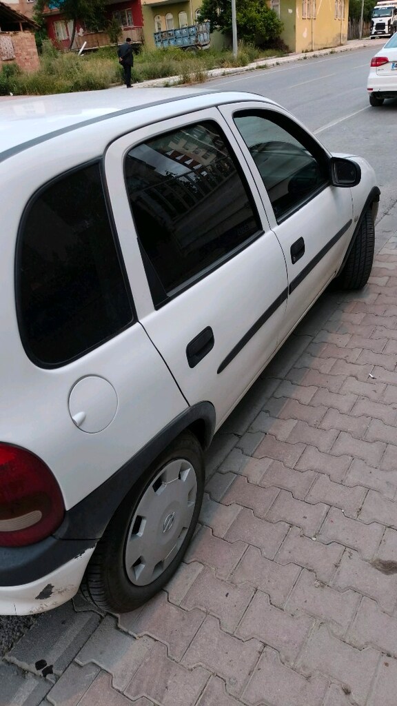 OPEL CORSA 1.4 TECNO MOTOR 16 V - 6