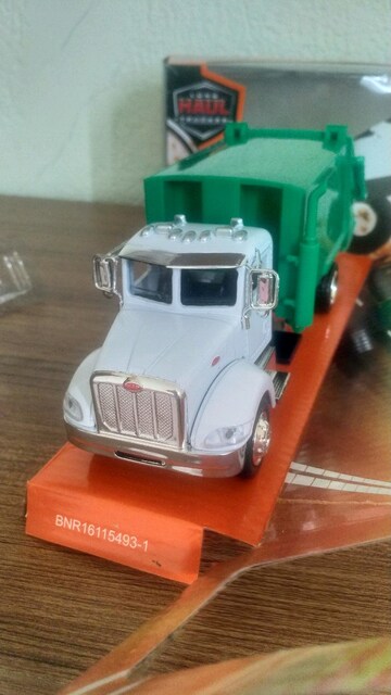 METAL MODEL ÇÖP KAMYONU LİSANSLI 22CM.
