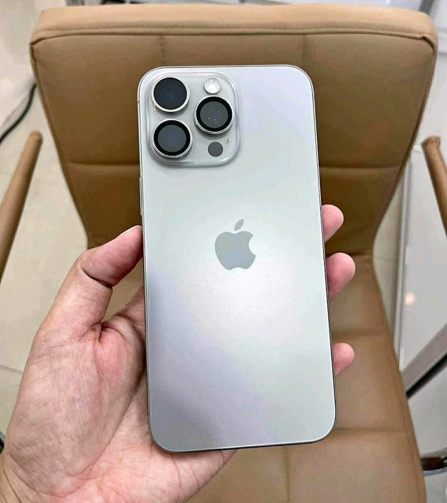 İLK SAHİBİNDEN İPhone 15 PRO MAX