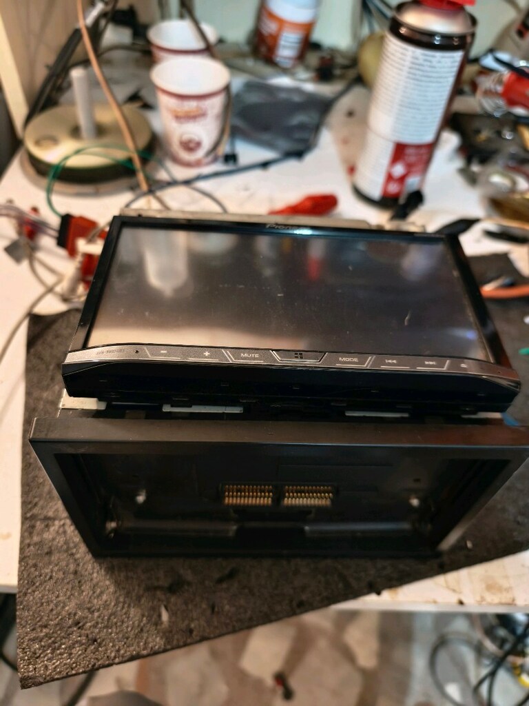 Pioneer avh8850 bt - 4