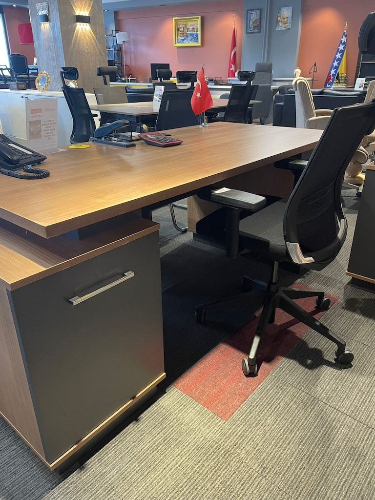 KLAS OFİS ÜSKÜDAR 180x85 MARBELLA KİRAZ MAKAM TAKIMI KOLTUKSUZ - 6