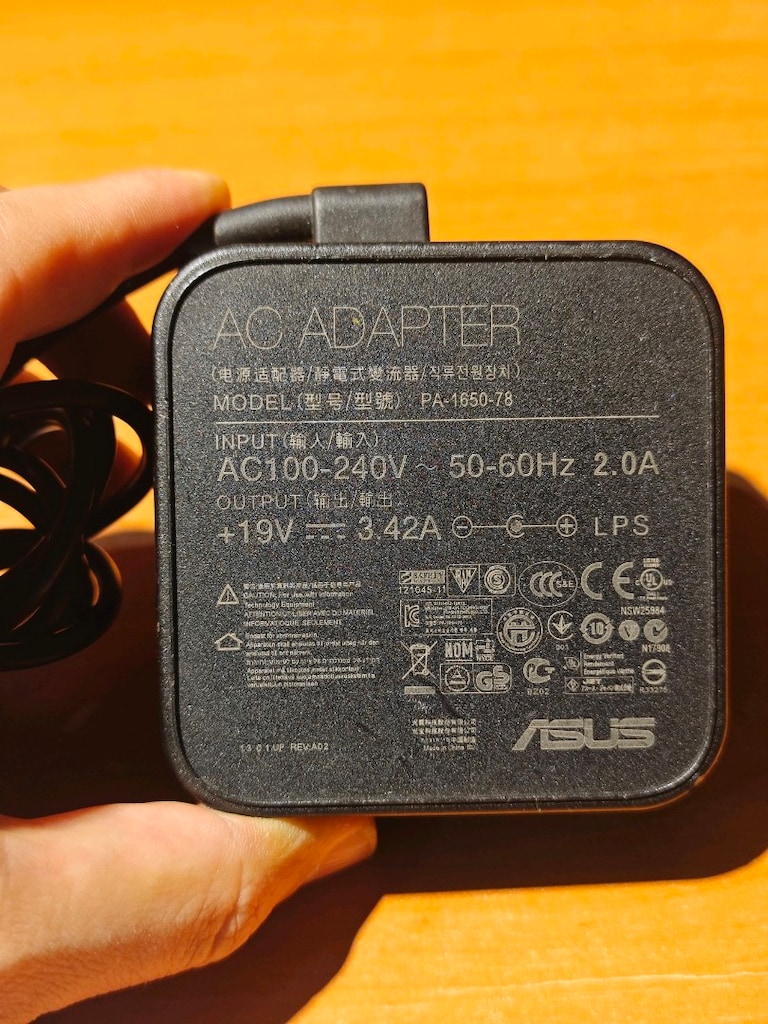 ASUS Şarj Cihazı Adaptörler ADP180TB , ADP120RH , EXA1203YH , PA1650 - 2