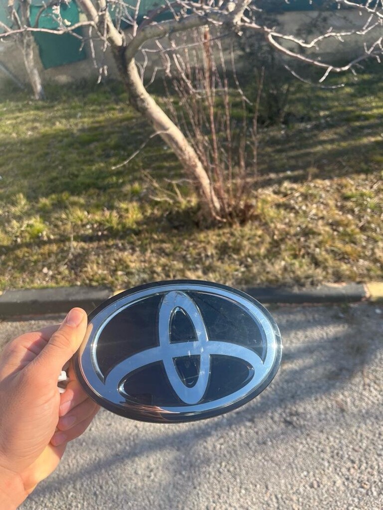 Toyota hilux 2025 model logo arma radarlı - 2