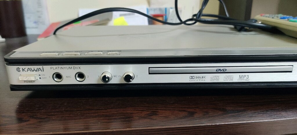 Kawai markasına ait Platinium DVX model DVD oynatıcısı. - 2