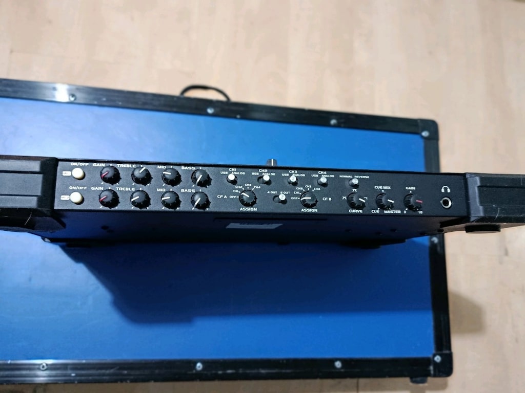 4 kanal dj setupi - 2
