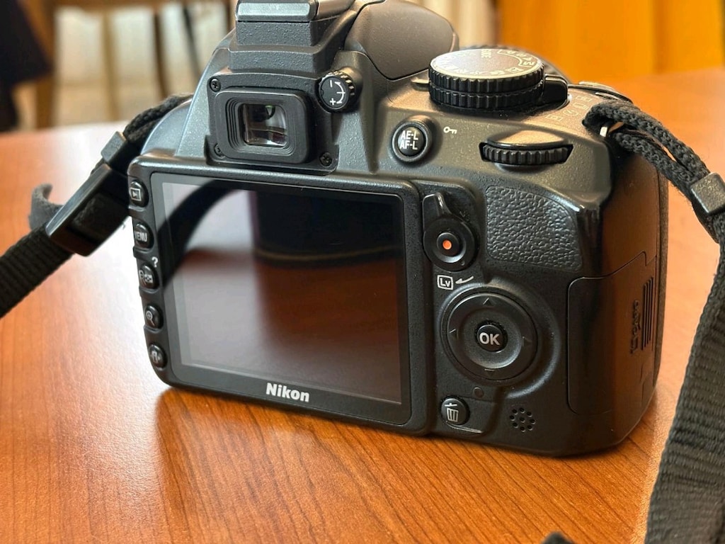 Nikon D3100 + 18-55mm Lens | 15.641 Shutter | Çantalı, Temiz Set - 3