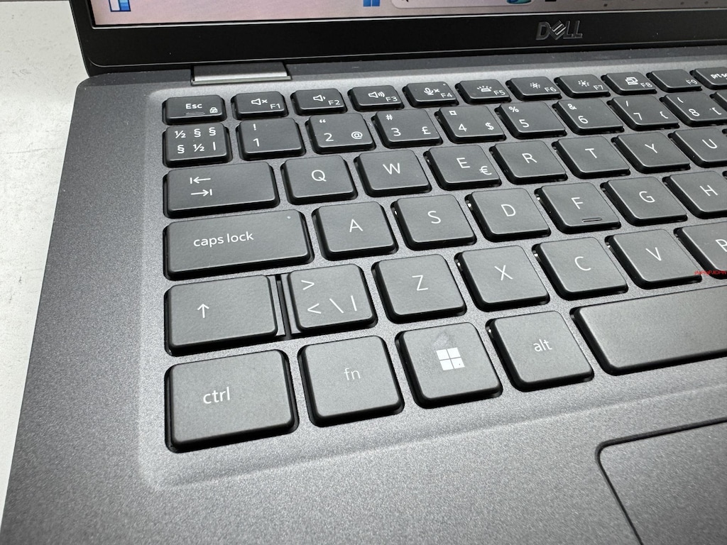 DELL İ5 12. NESİL İŞLEMCİ 16 GB RAM 256 M2SSD - 3