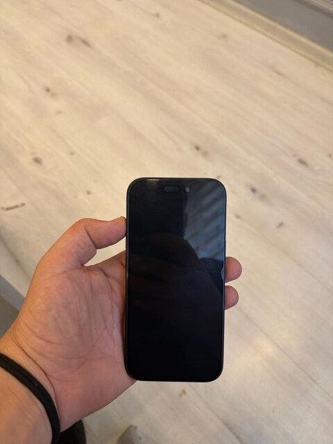 iPhone 15 siyah 128 gb yd