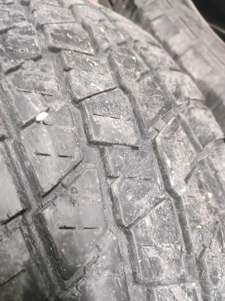 4x4 245 70 16 Starmax - 6