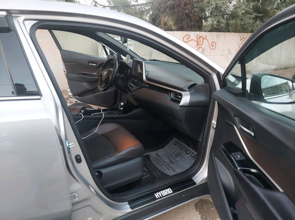 TOYOTA CHR HYBRID DIAMOND 2018 - 11