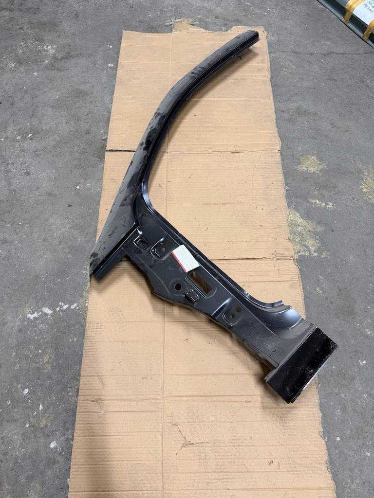 Volkswagen scirocco sol ön kapı direği sıfır orjinal 1K8809835 - 2