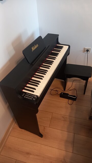 TEMİZ SORUNSUZ Midex CP-610BK ÇOCUK PİYANOSU 8-14 YAŞ - 61 TUŞ