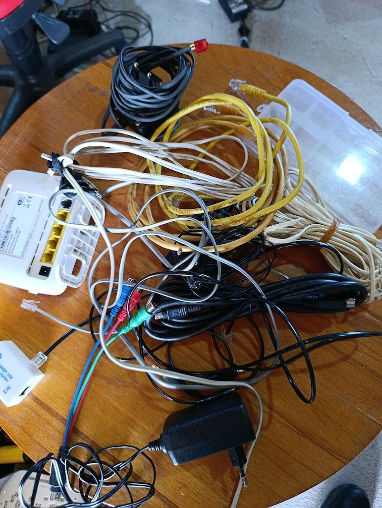 Bir sürü elektronik ve bilgisayar hurdası - 3