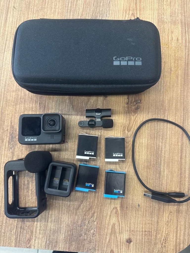 GoPro Hero 9 Black sıfır gibi