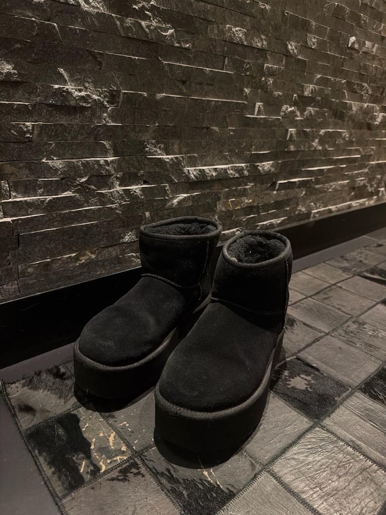 UGG bot