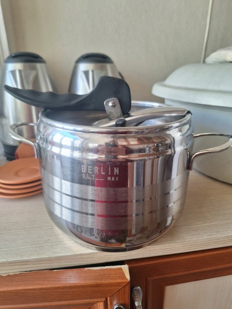 5 litre düdüklü tenceresi.ANTALYA - 5