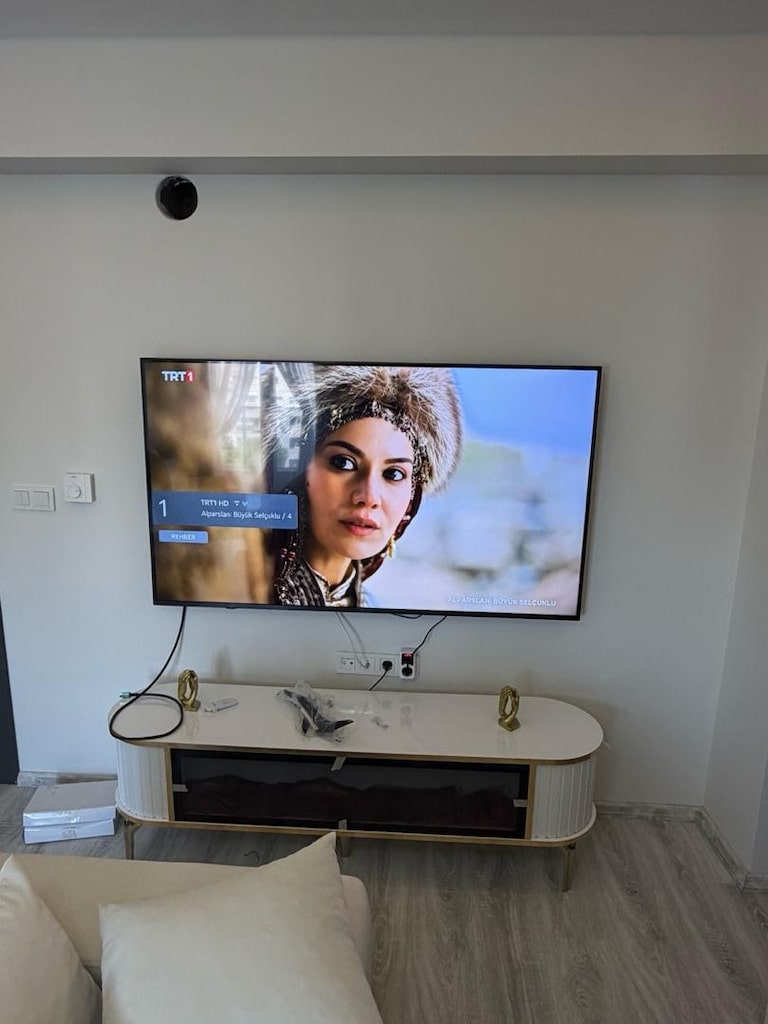 Blutehootlu Tv Ünitesi - 3