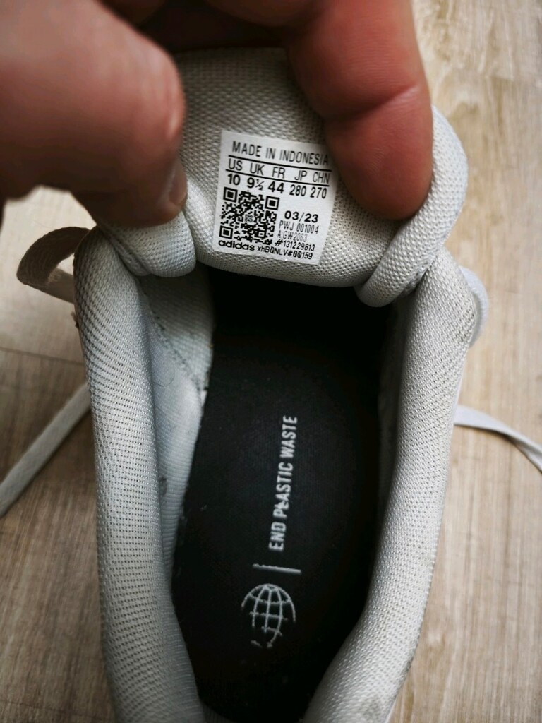 orjinal Adidas spor ayakkabı 44 - 7