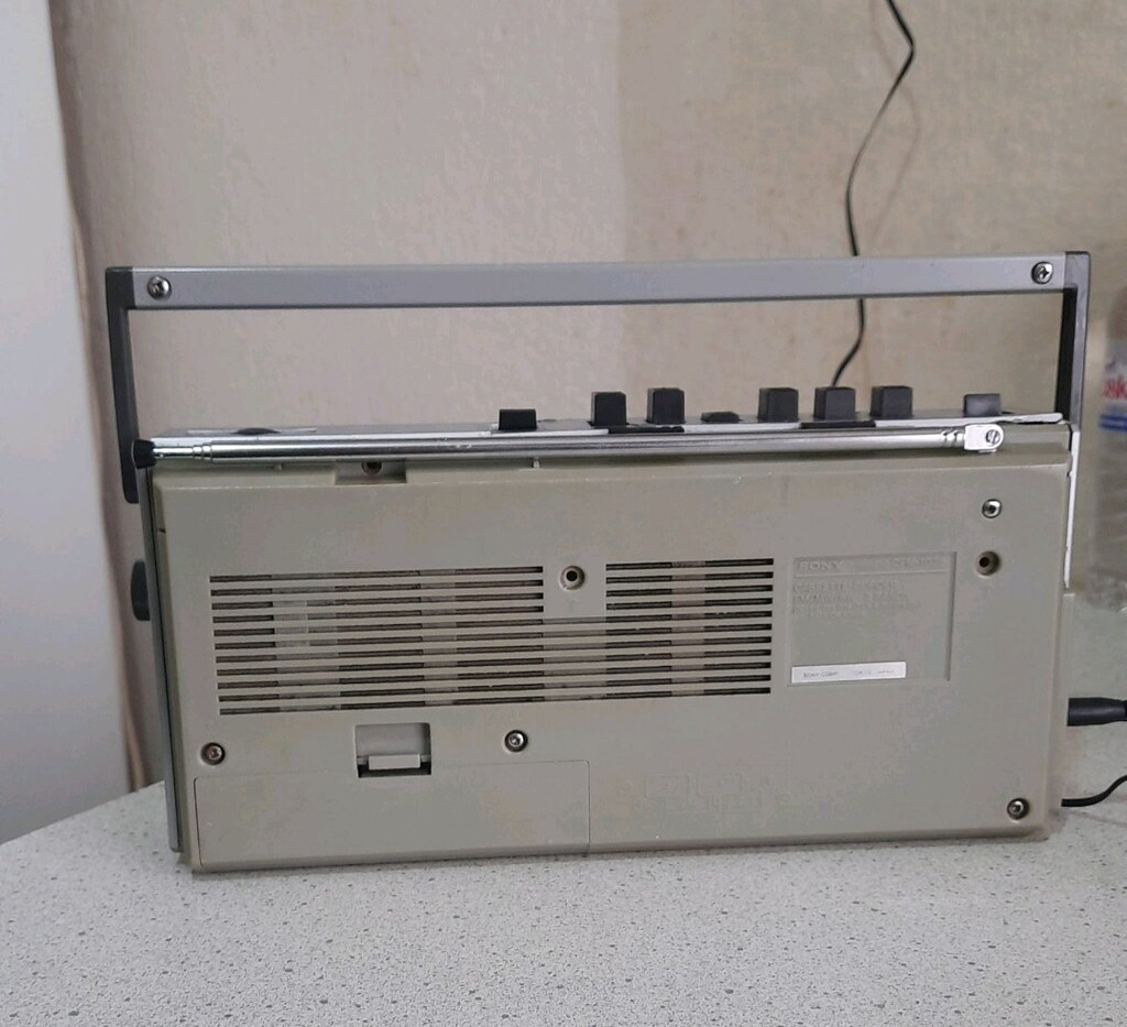 İşine yarayana Sony kalitesi Kasetçalar ve Radyo Harika sesi var. - 2