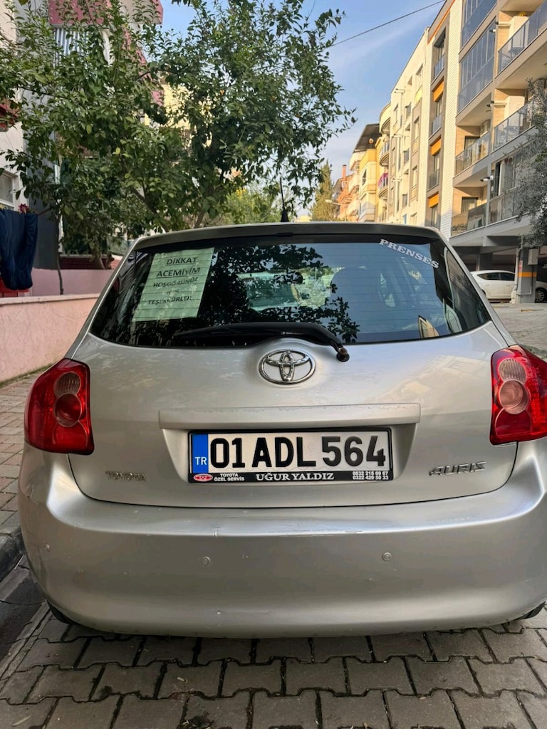 memurda Toyota Auris - 2