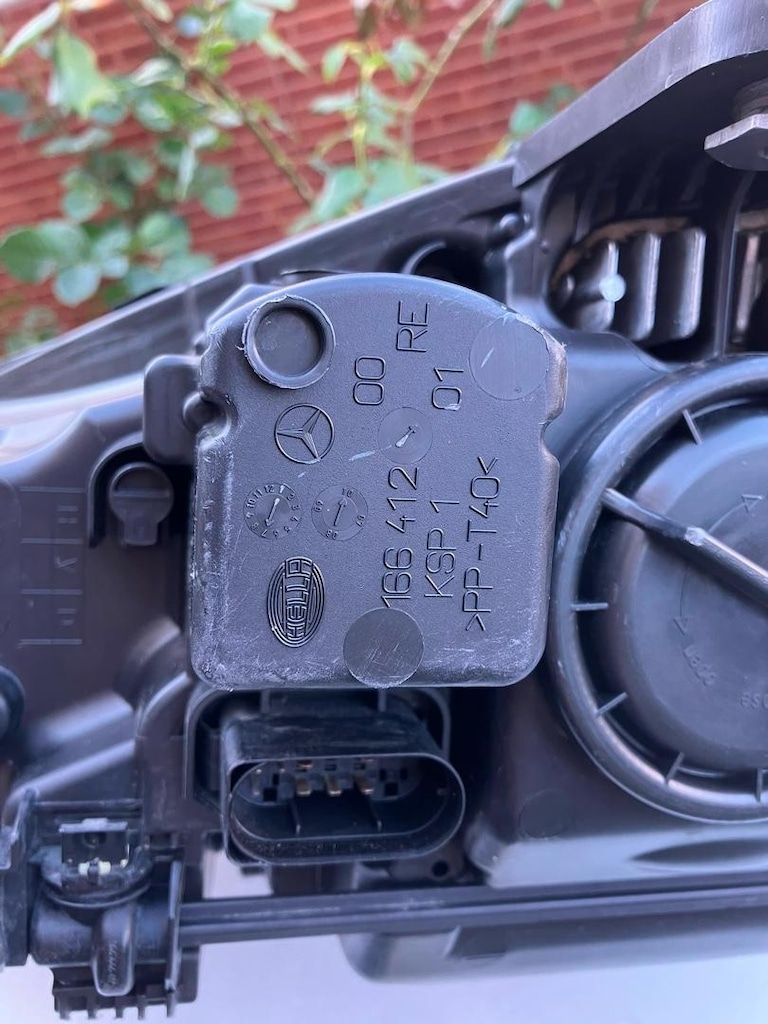 Mercedes W212 sag sol far hatasız tamirsiz orjinal cıkma pazarlıksız - 5