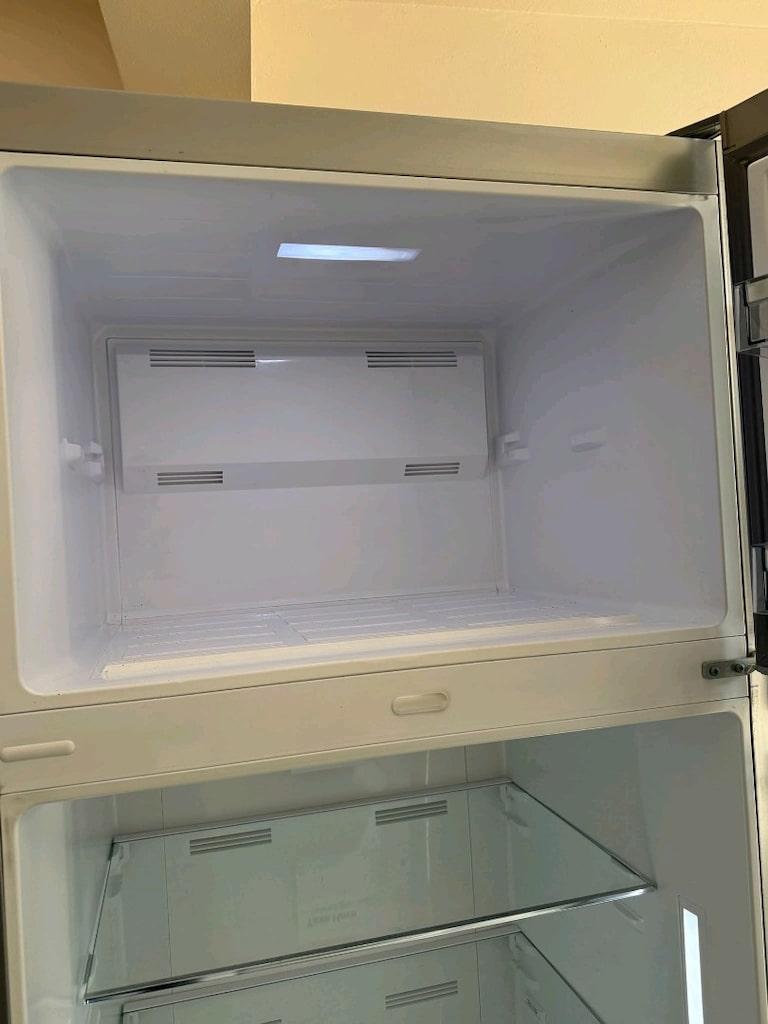 son model sıfır ayarında gri renk buzdolabı tertemiz ve sağlam servis - 4