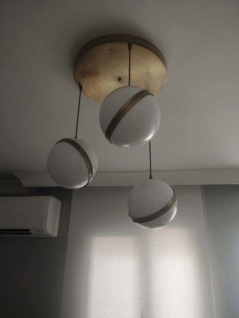 Kelebek mobilya avizeler 3 adet.7500 tl - 2