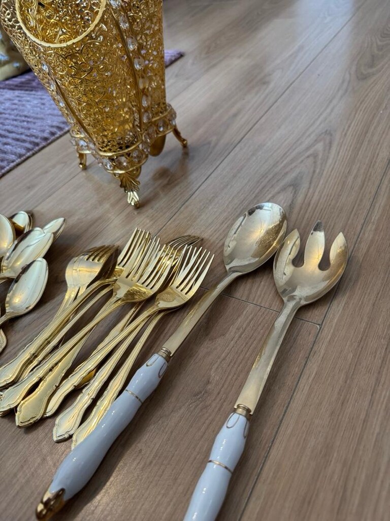 Gold 12 kişilik çatal kaşık servis kaşıkları ve kaşıklık - 9