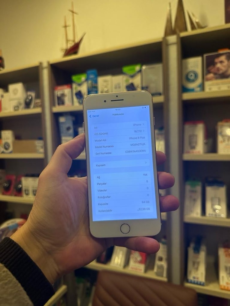8 plus 64 gb temiz işlemsiz chz tr pil 100 yeni kzmtik 10/9 - 8