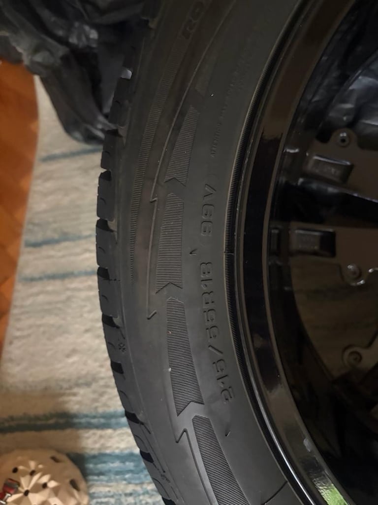 Goodyear UltraGrip 215/55 R18 Kış Lastiği + 4 Adet Jant Takımı - 7