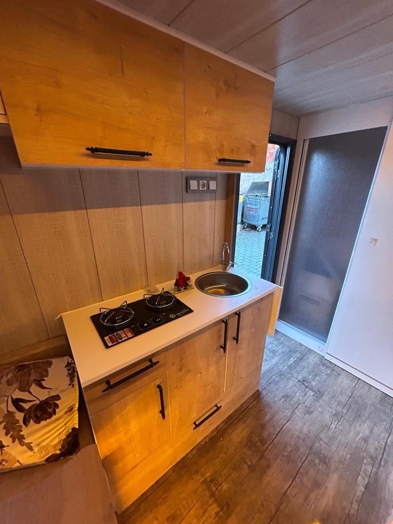 Sahibinden Tertemiz O1 Belgeli Çekme Karavan Aciliyetten Satılık - 4