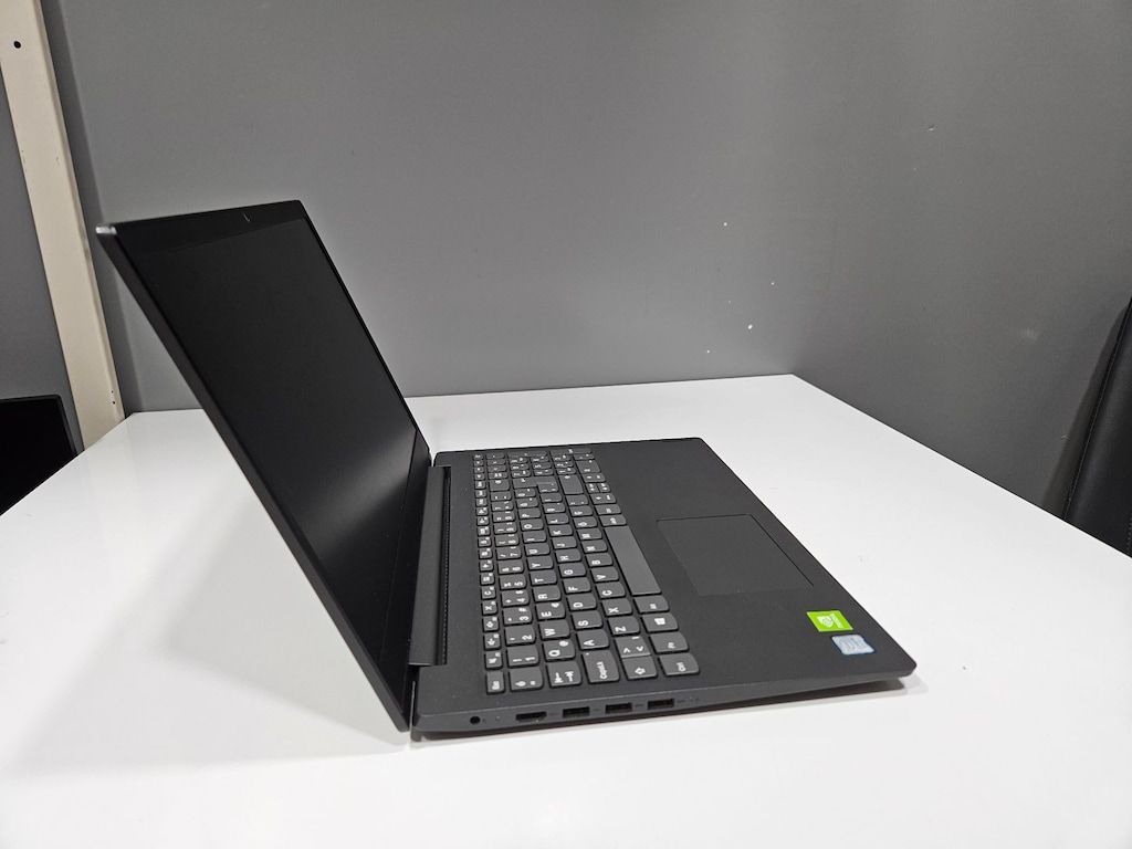 LENOVO İ5 8.NESİL + 8 GB RAM +SSDLİ+ NVİDİA MX110 2 GB - 4