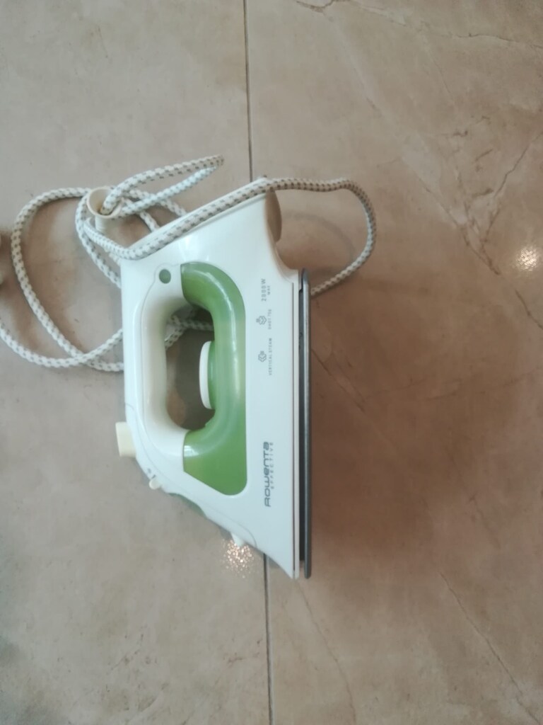 UYGUN FİYATA ROWENTA Effective - DeLonghi Easy Turbo BUHARLI ÜTÜLER - 2