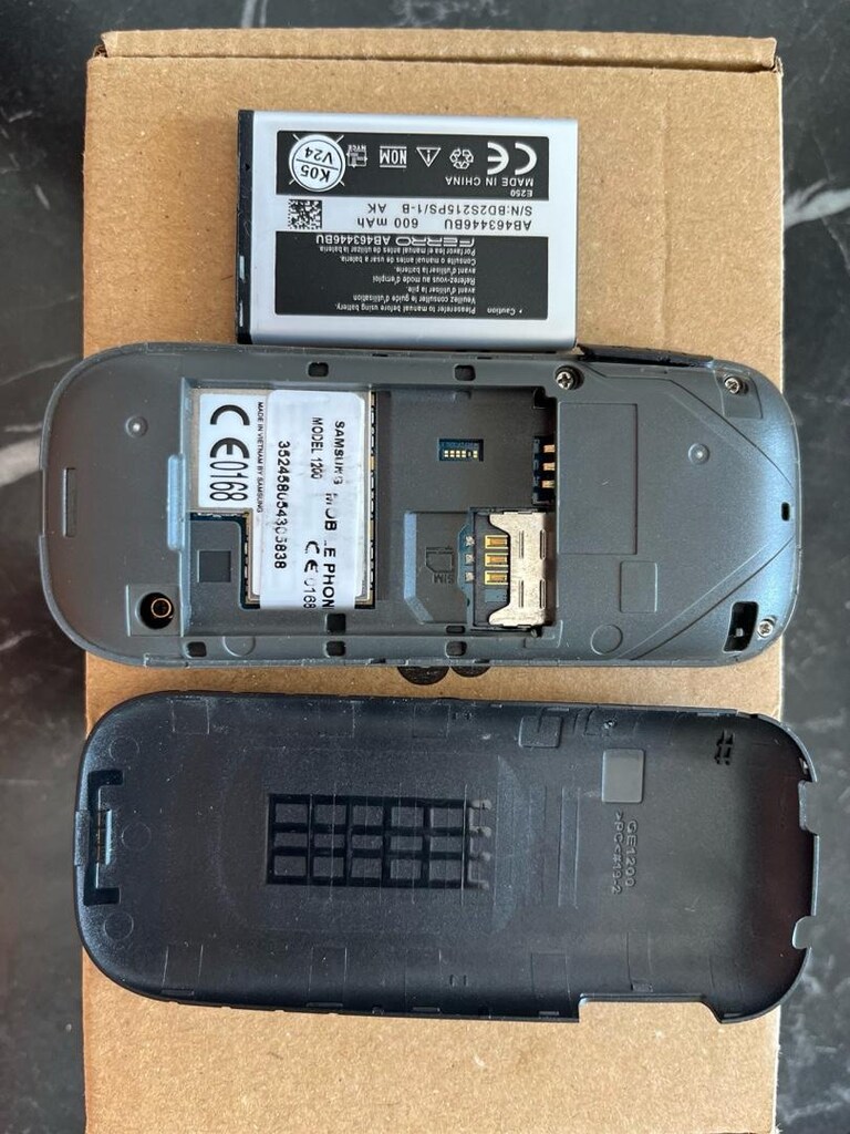 Samsung Tuşlu Telefon - 2