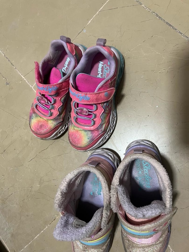 Pembe ve çok renkli çocuk ayakkabıları - 2