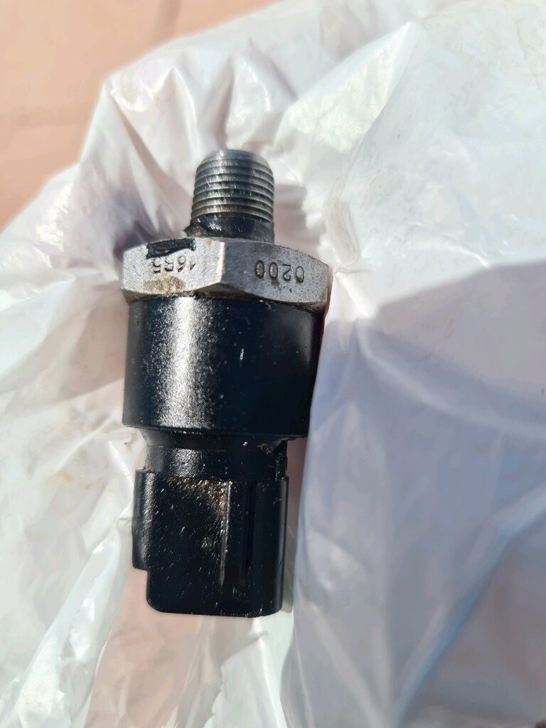TOYOTA YAG BASINC MÜŞÜRÜ ORJINAL - 3