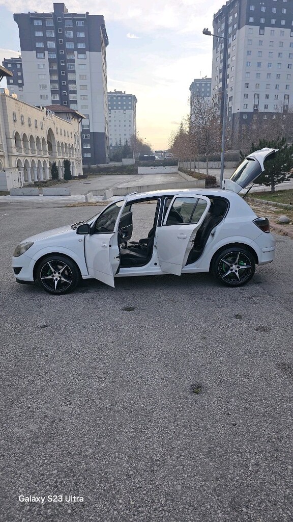 2010 Opel Astra 1.3 CDTI - 11