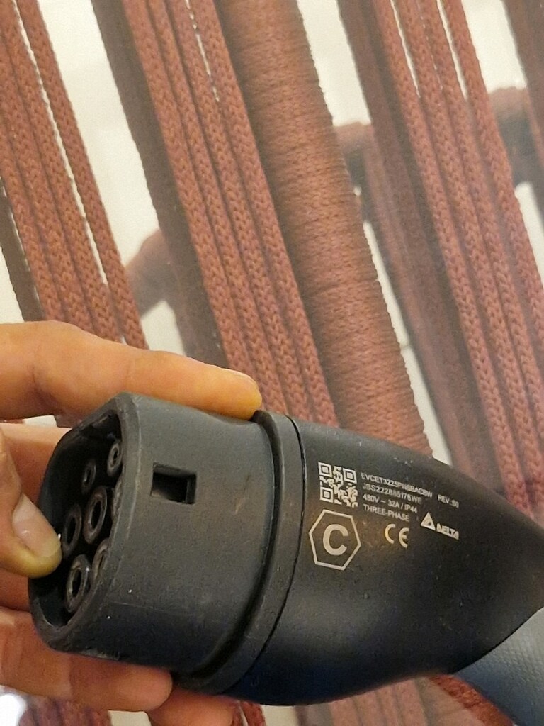 BMW Wallbox Gen 3 elektrikli araç şarj istasyonu sıfırdan farksız - 4