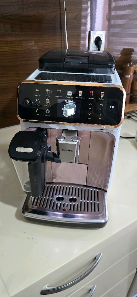 PHILIPS LATTE GO 5550 BEYAZ - 5