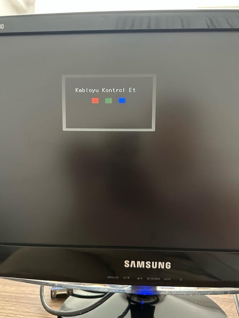SAMSUNG MONİTÖR - 7
