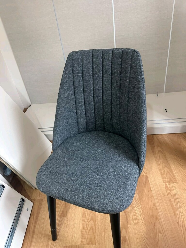 Şık ve Modern Yemek Masası Takımı (180x90 cm) + Bench + 2 Sandalye - 4