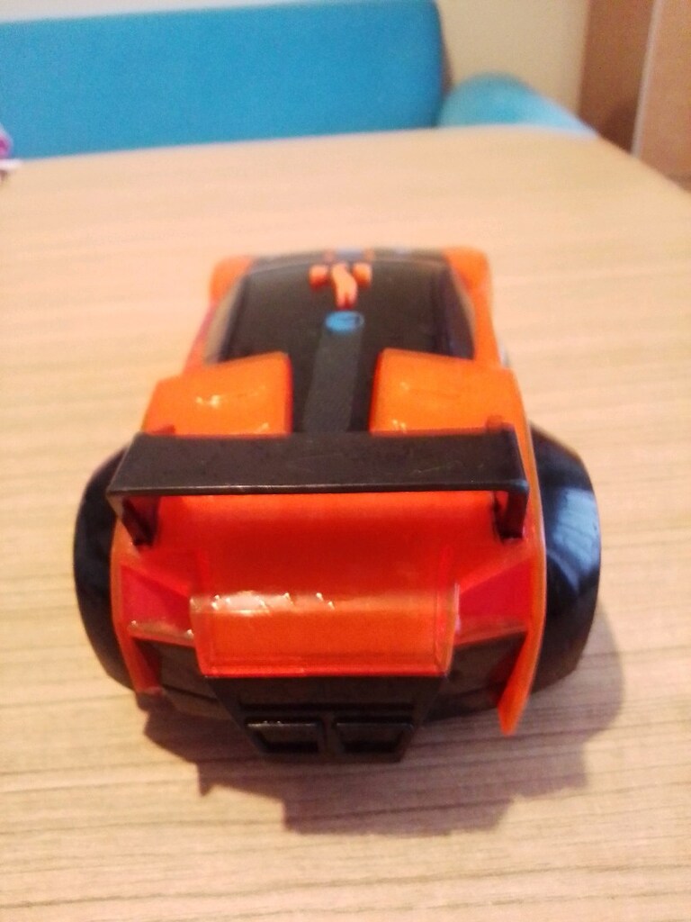 Hotwheels markalı Işıklı Oyuncak araba - 2