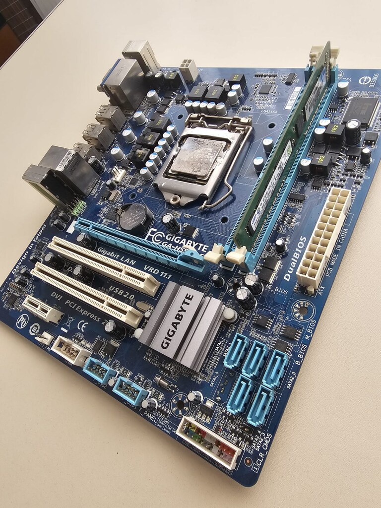 i7 işlemci - GİGABYTE ANAKART - RAM - 3