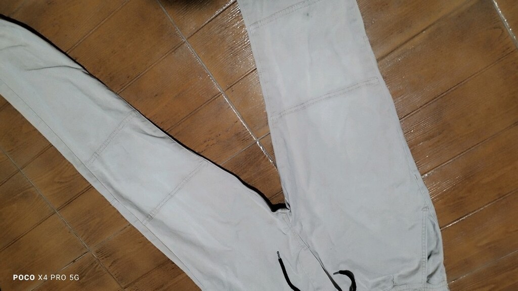 #Zara ipli eşofman pantolon  Eni çekilince 43 Boyu  96Bacakta leke. - 3