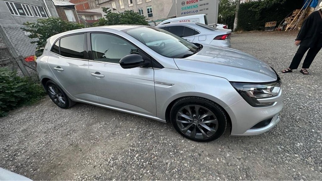 megan 4,otomatik - 9