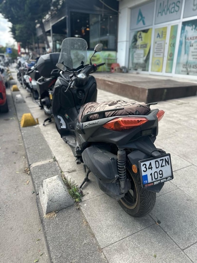 Yamaha Xmax Tech Max 2020/21 çıkışlı ilk sahibinden 44.500 km - 3
