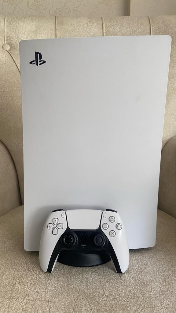 PS5 TR 3 OYUN GARANTILI (açıklama bak)
