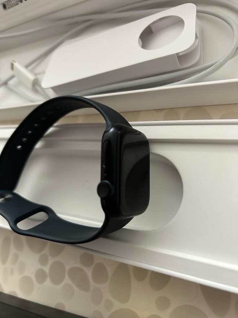 Apple Watch 8 41mm Gece yarısı - 3