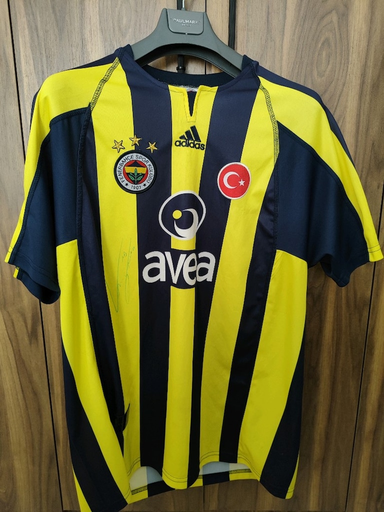 Fenerbahçe imzalı forma