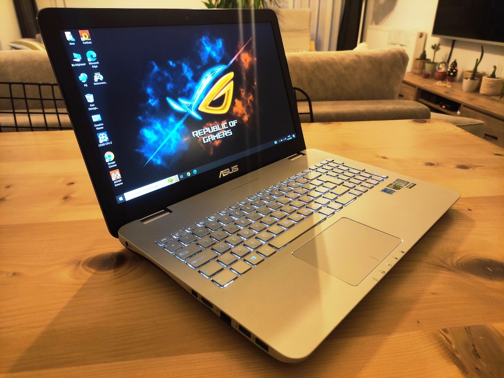 SIFIR GİBİ GÜÇLÜ 1080p İ7! +4GB GTX960M! +16GB RAM! +240GB SSD! - 4